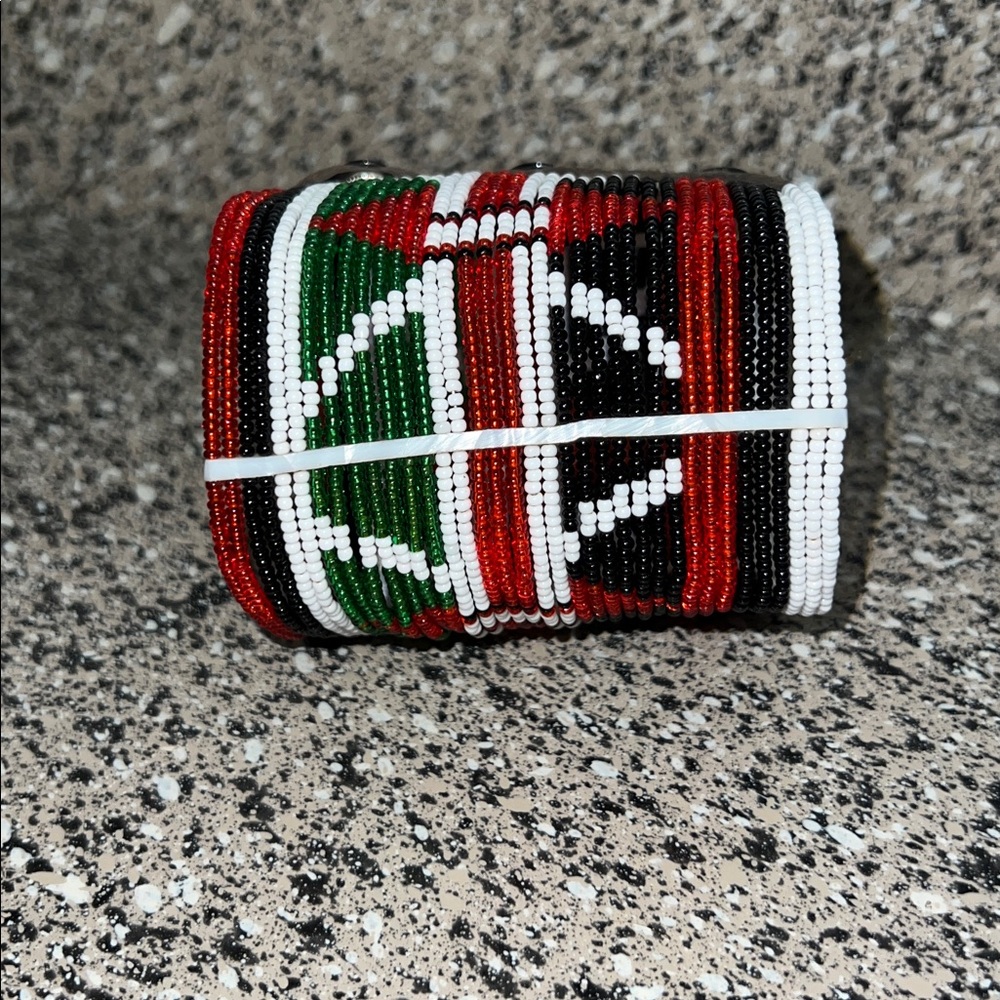 Handcrafted African Beaded Bracelet. - Picture 8 of 10